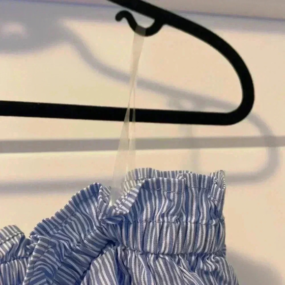 Size Small  Women’s Tank - Picture 5 of 6